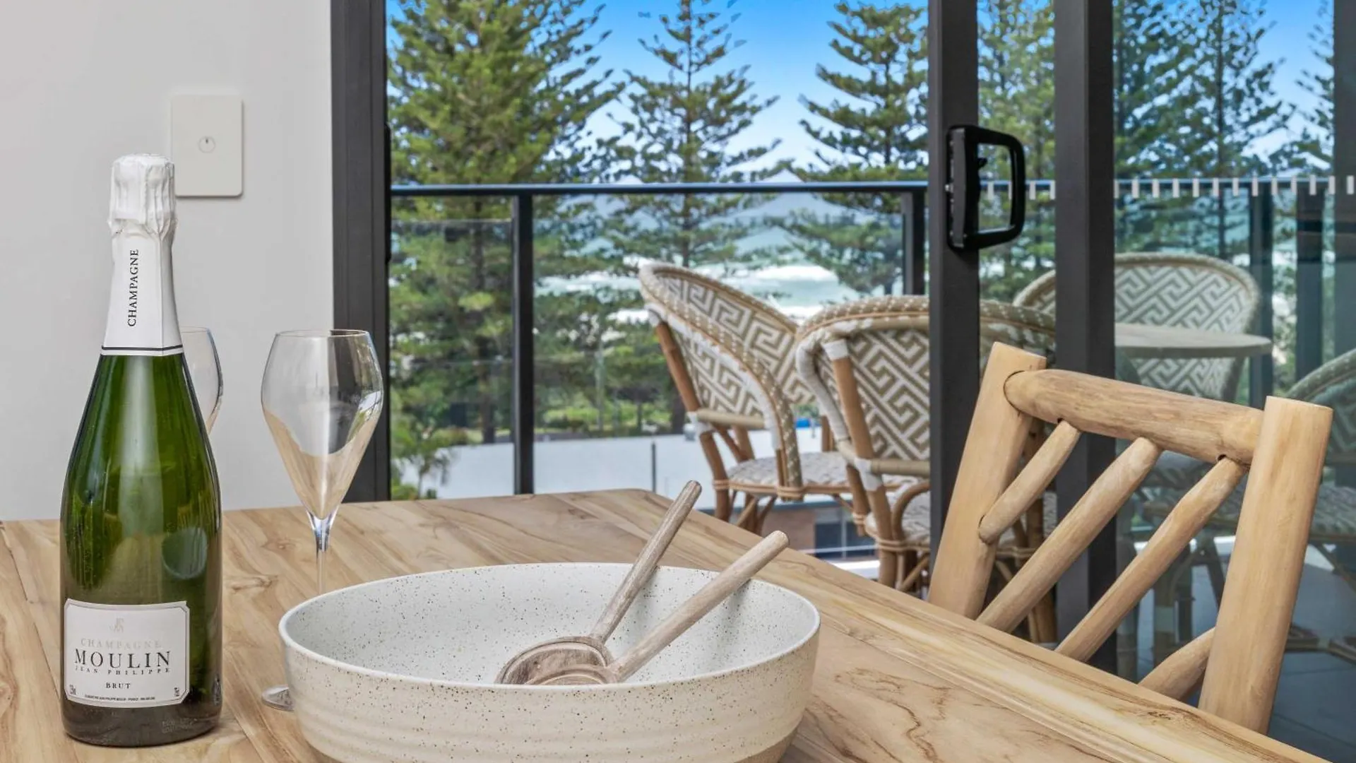 Ocean Views - Sandbar Burleigh Heads Gold Coast