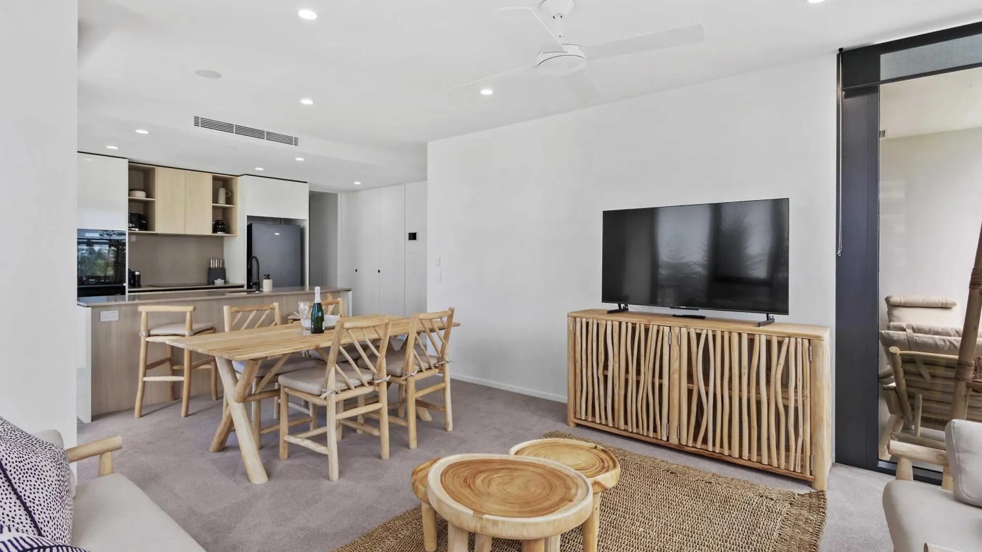 Ocean Views - Sandbar Burleigh Heads Gold Coast