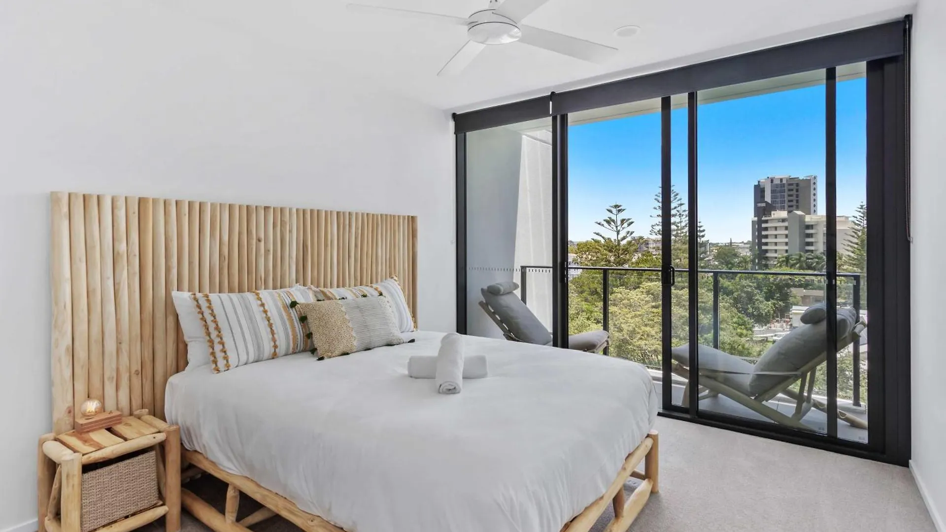 Apartment Ocean Views - Sandbar Burleigh Heads Gold Coast